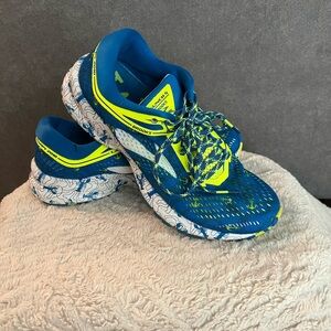Brooks launch 5 boston marathon 2018 limited edition size 8 Lobster 🦞